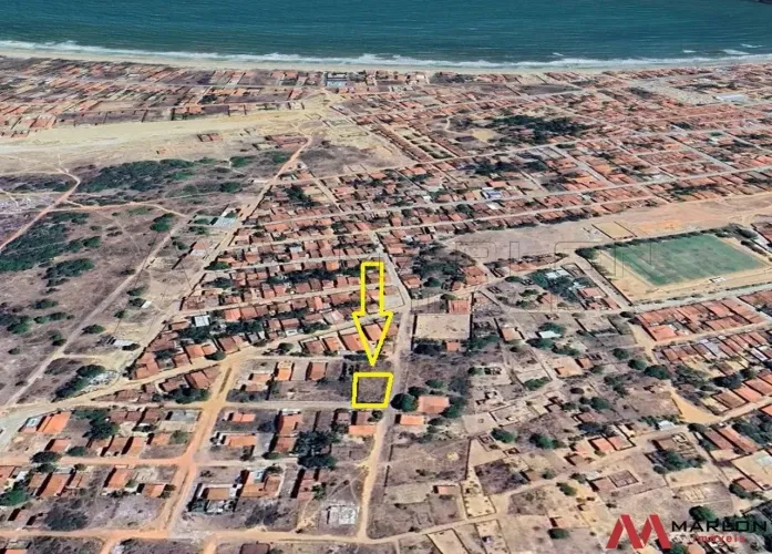 Terreno em Praia de Maxaranguape, de esquina, no centro da cidade, 281m².