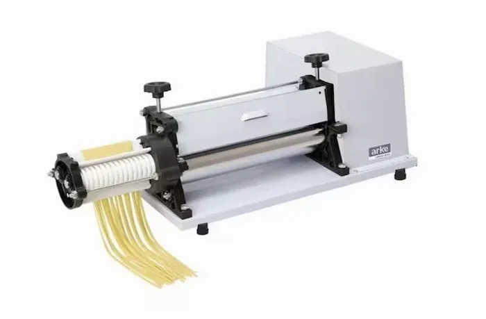 Máquina de Massa Elétrica Arke com Cortador - LEV30