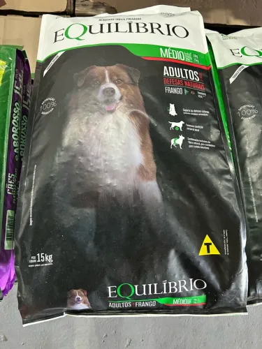 Ração Equilíbrio Super Premium Adultos Raças Médias 15kg - R$ 169,90