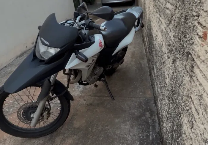 Honda XRE 300 - Conservada, Linda e Pronta pra Rodar