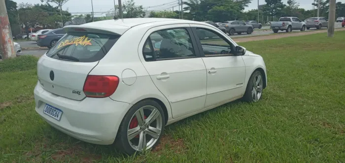Volkswagen Gol Geração VI Comfortline 1.0 8V Total Flex Mec. 4P 2015