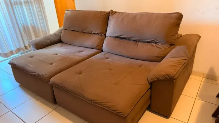Sofá Retrátil e Reclinável 2,50 m - Muito Conservado |