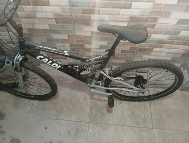 Bicicleta Caloi aro 26 funcionando tudo certinho