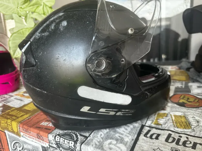 Capacete LS2 preto fosco 56