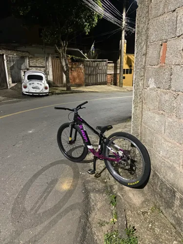 Hupi naja 2025 semi usando