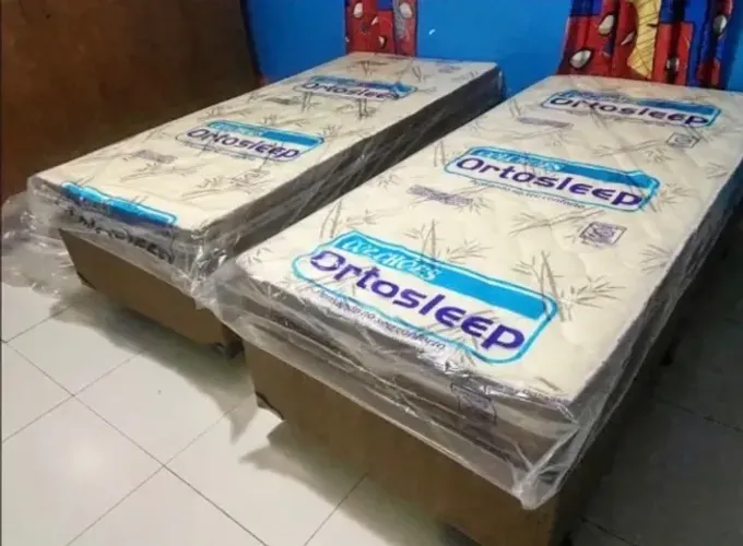 Cama de casal colchão d33 