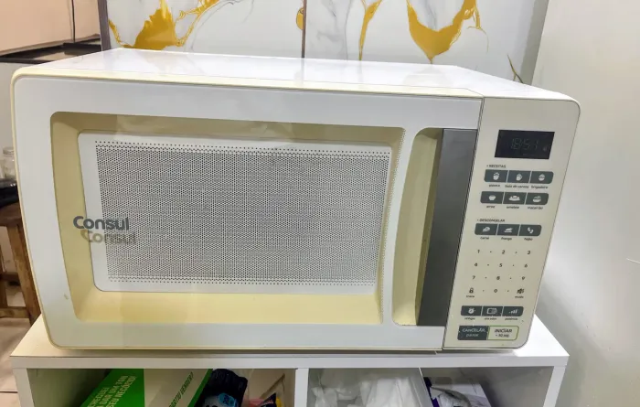 Microondas cônsul