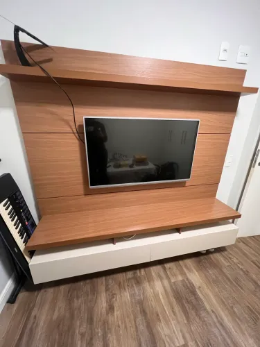 Rack de TV com painel