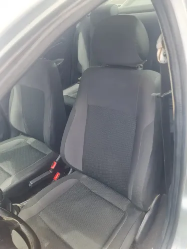 Volkswagen Voyage Comf/highli. 1.6 MI T.flex 8V 4P 2012