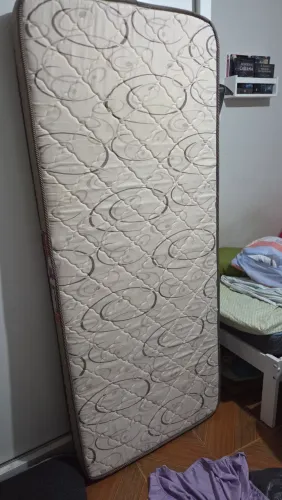 Cama de solteiro