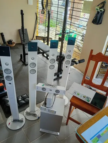    Lindo e eficiente Home Theater Sony Bdv 5.1 Torre E Central (em excelente estado)