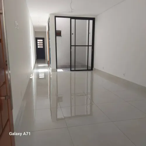 SOBRADO GEMINADO A VENDA
