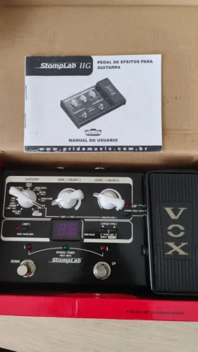 Pedaleira vox stomplab IIg zero na caixasem detalhe c pedal de expressão