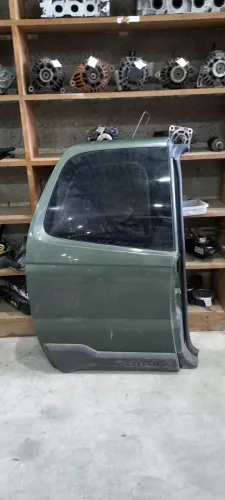 Terceira porta Fiat strada adventure cabine dupla somente porta lisa 