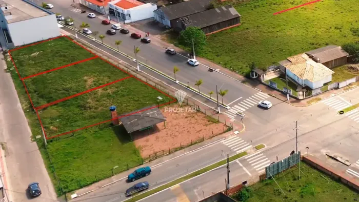 Terreno para construção residencial/comercial na Avenida Nereu Ramos