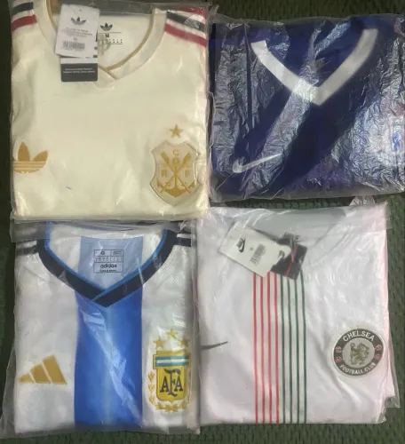 7 Camisas de Time (Chelsea, Flamengo, Argentina) - R$ 210 Tudo ?
