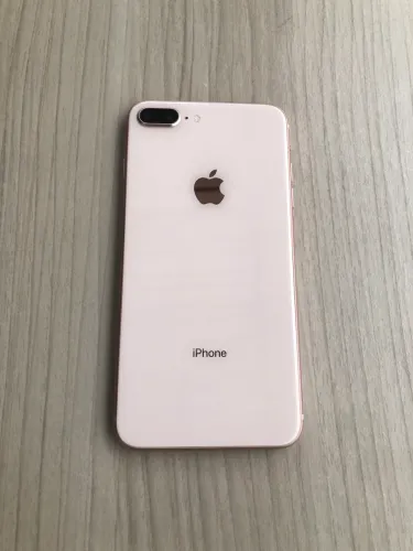 iPhone 8 Plus 