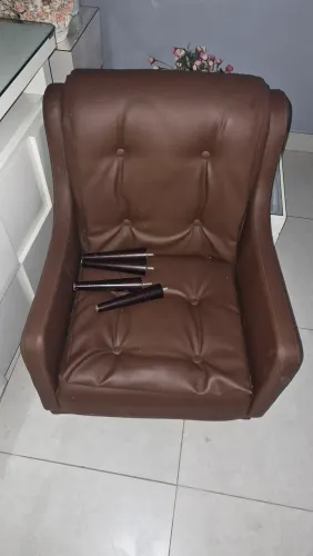 Poltrona marrom elegante