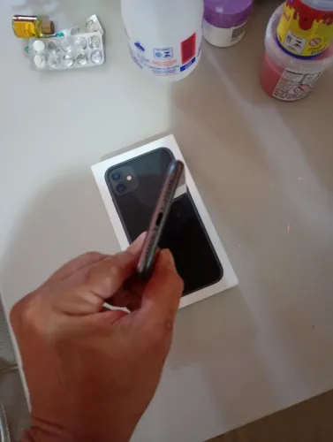 Vendo iPhone 11 64 GB