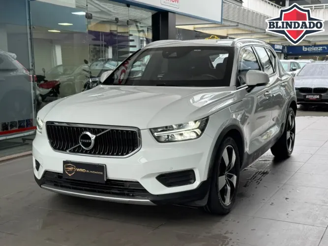 Volvo XC40 XC 40 T-4 Momentum 2.0 190cv FWD 2020