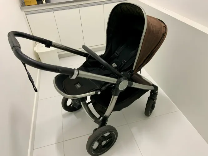 Carrinho de Bebê Mamas & Papas Ocarro