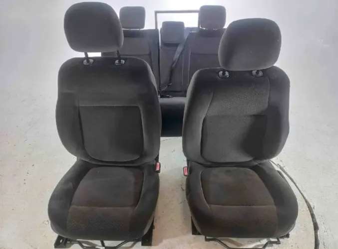 Bancos c4 hatch