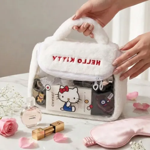 Necessaire Hello Kitty Premium Transparente e com Detalhe em Pelúcia