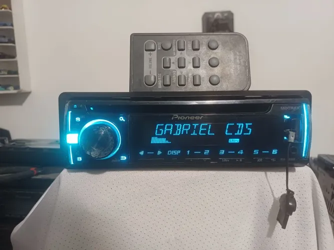 Pioneer Deh x3680ui ( COM BLUETOOTH NO AUXILIAR)