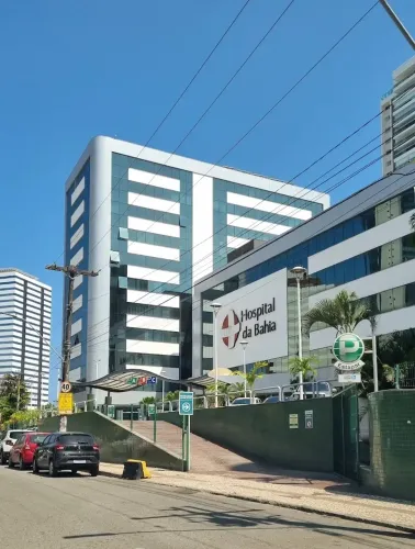 HOSPITAL DA BAHIA - Consultório para aluguel tem 35 m² em Pituba - Salvador - BA