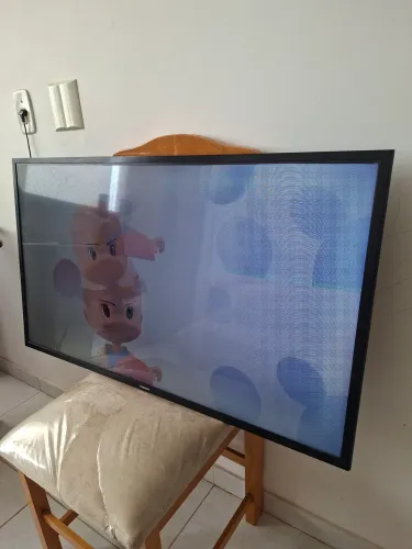 TV Samsung 43" Smart UN43J5290 - Liga - Para peças ou conserto