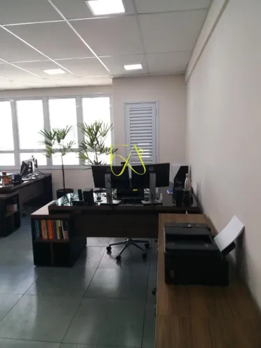 Sala Comercial para Locação em Atibaia, Alvinópolis, 1 banheiro, 1 vaga