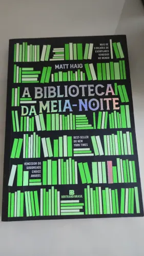 Livro: A BIBLIOTECA DA MEIA-NOITE - Matt Haig (usado mas em excelente estado)