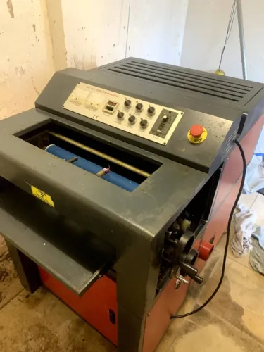 Laminadora  profissionala base de  verniz  UV para encadernadora de albuns fotograficos