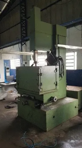 Eletroerosão Engespark 700 - 1994