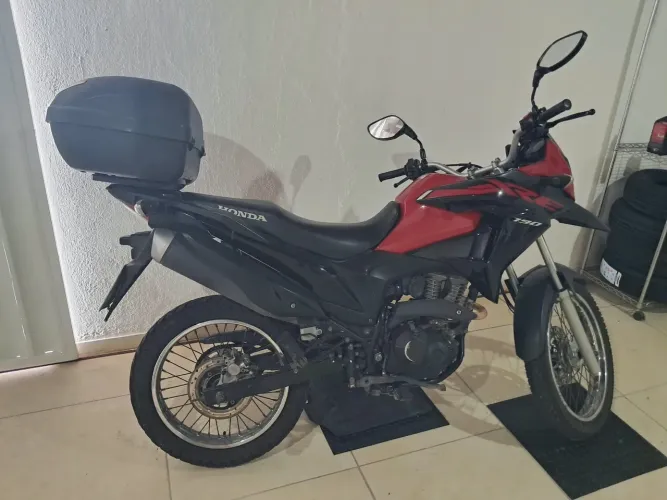 Vendo Honda XRE 190 2023