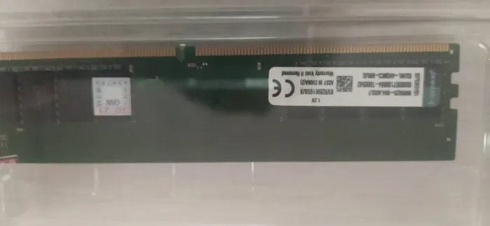 Memória RAM Kingston 8GB DDR4 2666MHz Desktop - KVR26N19S8/8