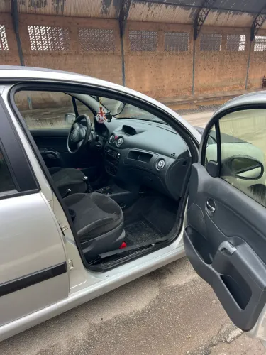 Citroen C3 GLX 1.4/ GLX Sonora 1.4 Flex 8V 5P 2005