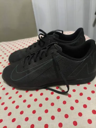 Tênis futsal Nike mercurial preto 40/41