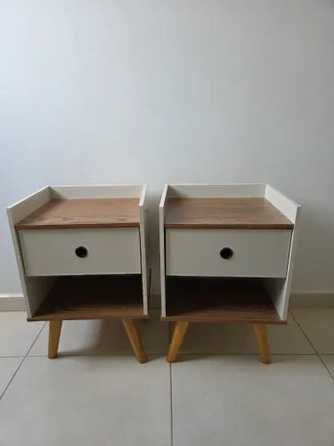 Mesa de cabeceira