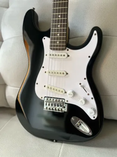 Guitarra QUEEN (Zeradinha)