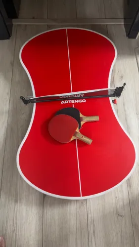 Mesa de Tênis de Mesa ( Artengo ) + rede + 2 raquetes