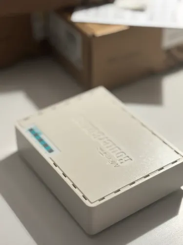 Mikrotik RB750Gr3