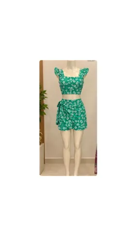Conjunto short saia e cropped