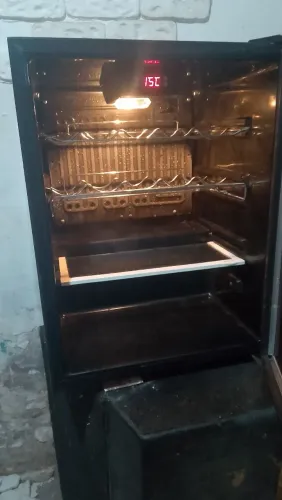 Vendo uma cervejeira semi-nova funcionando 100%