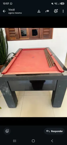 Sinuca / o pano esta rasgado no centro,e os tacos estão sem as cabeças preço era 2k