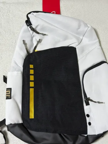 Mochila Nike Elite Branca com Dourado - NOVA!