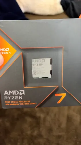 Processador Amd Ryzen 7 8700g 24mb Cache 4.2ghz - 5.1ghz