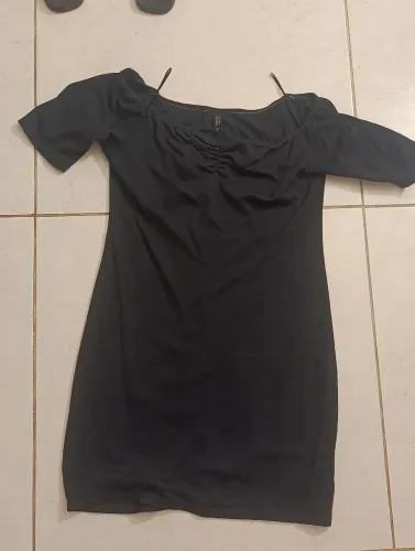 Vestido preto justo