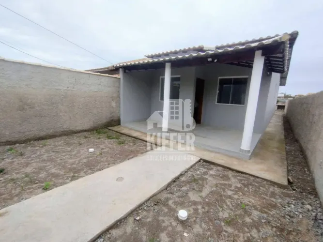 Casa com 3 quartos para alugar, 78 m² por R$ 2.588/mês - Itaipuaçu - Maricá/RJ