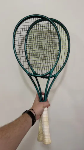 Par de raquetes Wilson blade v9 18x20
